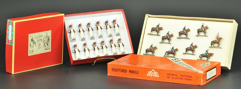 CBG MIGNOT - NAPOLEONIC "LA GARDE IMPERIALE" BOXED: Lot features Sapeurs, 1812 Foot Grenadiers of the Imperial Guard, includes twelve 2 1/2" h. marching Grenadier Sappers with Fur Bonnets, beards and Axe in hands, together with nine 1 1/2" w. mounted U