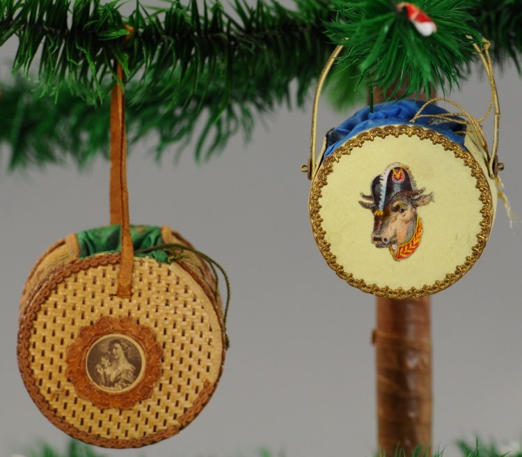 TWO INTERESTING CANDY CONTAINER PURSES: Embossed round Dresden bag with gold trim with goat and monkey scraps, blue silk bag, natural intricately woven straw round bag with classical portraits trimmed in leather colored Dresden trim, green