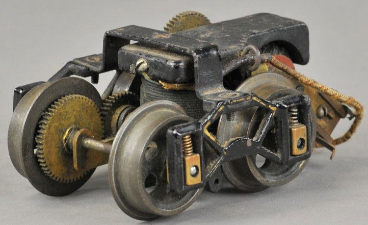 VOLTAMP MOTOR TRUCK: C. 1909-1912, three pole armature, double axle gearing, untested, missing brushes, fitted into spring arch truck, correct for electric type trains 2120, 2130, 2115, etc.