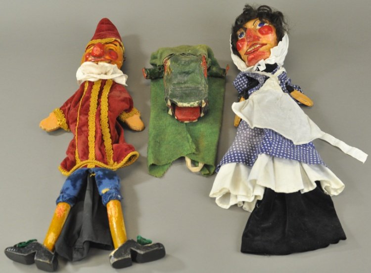 VICTORIAN PUNCH, JUDY AND CROCODILE PUPPETS Sep 20, 2014 Bertoia Auctions in NJ