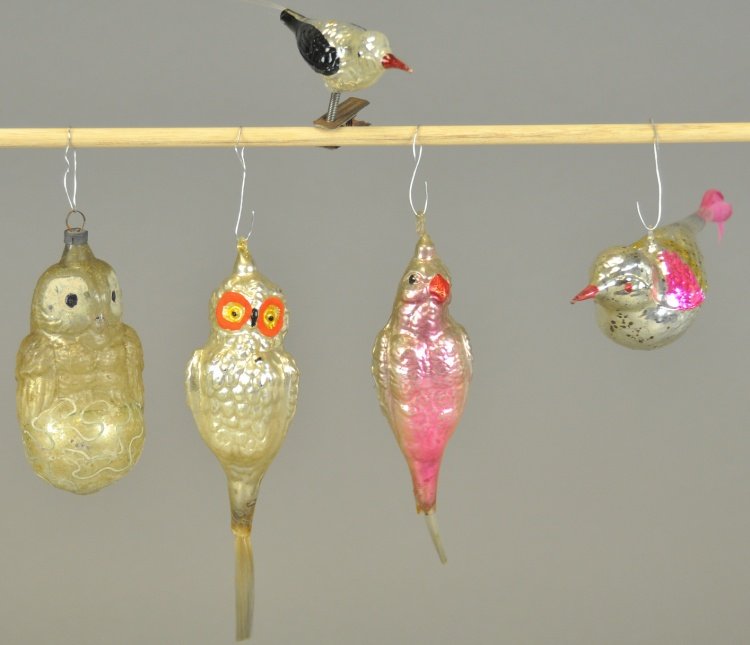 FIVE BLOWN GLASS BIRD ORNAMENTS: Five Christmas tree ornaments formed as glass birds; two owls, parrot with spun glass, bird with feather tail, and clip-on bird. 2" - 4" l.