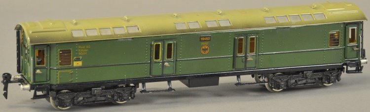 MARKLIN 19450 MAIL CAR: Germany, 'O' gauge, eight wheel car done in green lithographed body, great detail overall. 15 3/4" l.