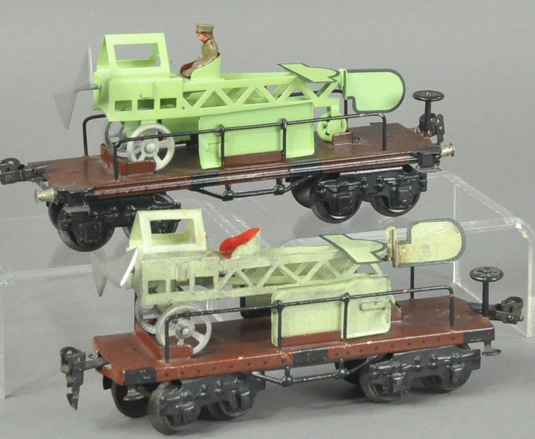 MARKLIN FLAT CARS WITH AIRPLANES (1 of 2)