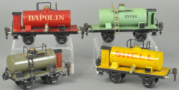 MARKLIN TANK CARS (1 of 2)