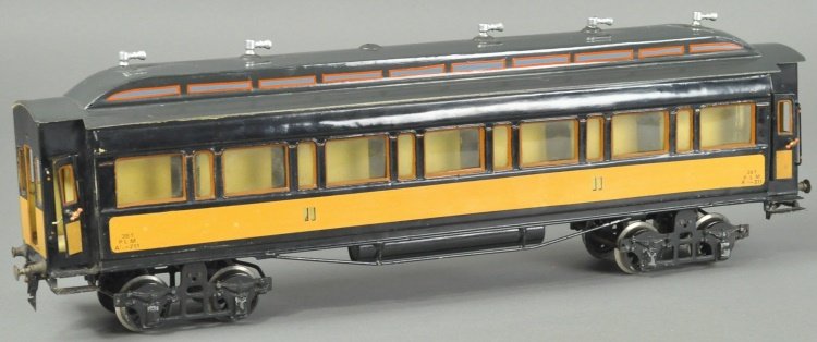 MARKLIN PLM 2ND CLASS PASSENGER CAR (1 of 4)