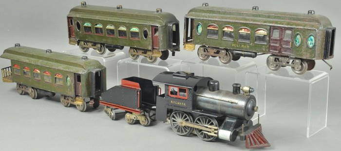 LIONEL PASSENGER SET: Standard gauge includes #51 Locomotive and 6T tender, together with #19 combine, #18 pullman and #190 observation, all in matching green bodies. Locomotive 12" l.