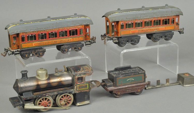 BING 'O' GAUGE PASSENGER SET (1 of 2)