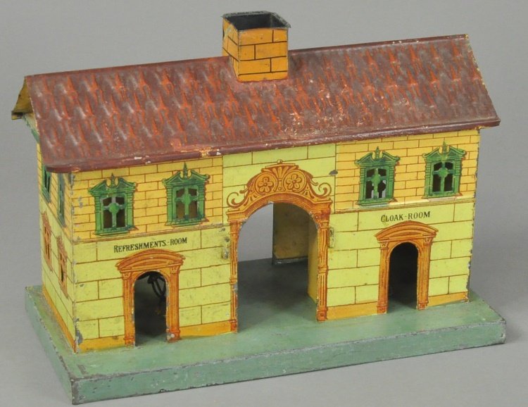 TRAIN STATION (1 of 2)