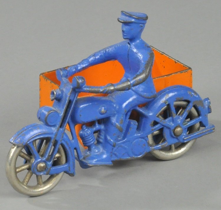 KILGORE CYCLE WITH SIDECAR DELIVERY BOX (1 of 2)