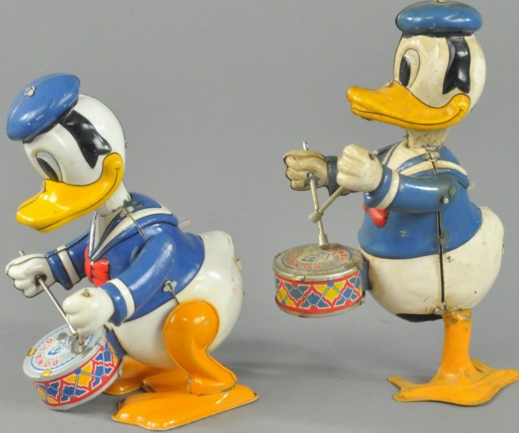 LOT OF TWO DONALD DUCK THE DRUMMER (1 of 2)