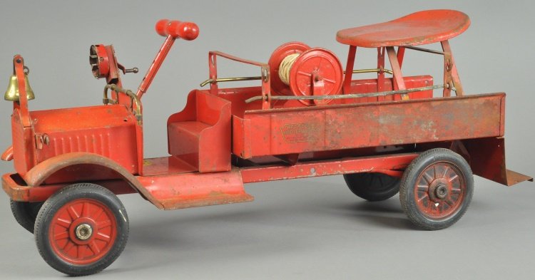 KEYSTONE PACKARD RIDE-EM FIRE TRUCK (1 of 2)