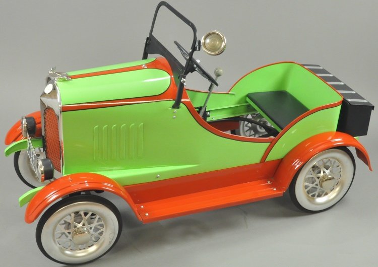 AMERICAN NATIONAL LINCOLN PEDAL CAR (1 of 2)