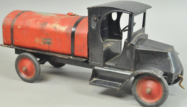 AMERICAN NATIONAL MACK TANK TRUCK (1 of 2)