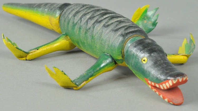 SCHOENHUT ALLIGATOR (1 of 2)