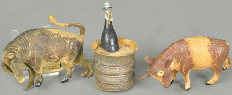 LOT OF THREE CHRISTMAS TREE ORNAMENTS (1 of 1)