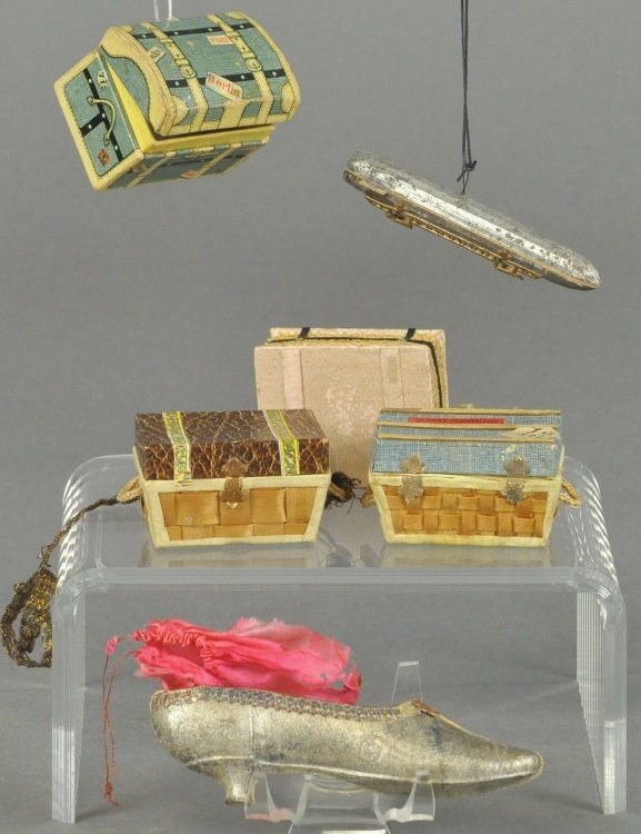 GROUPING OF DRESDEN CANDY CONTAINERS (1 of 1)