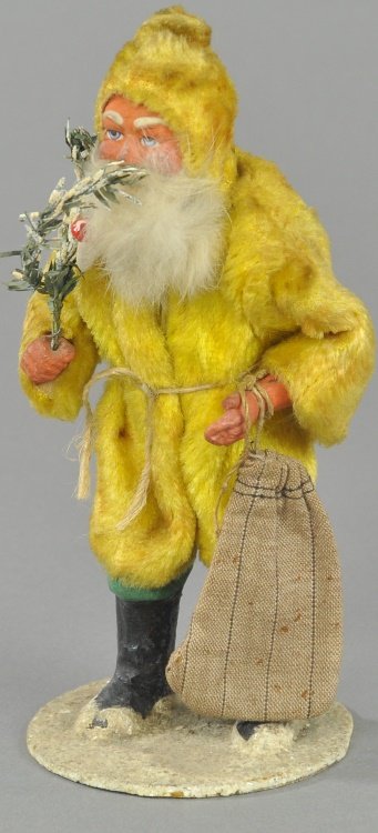 GERMAN BELSNICKLE IN GOLDEN YELLOW ROBE (1 of 3)