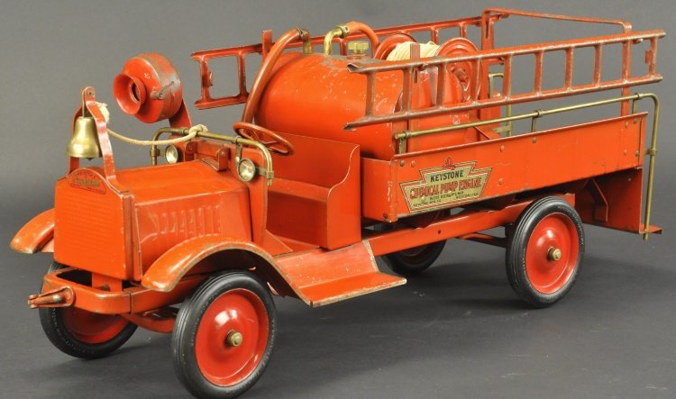 KEYSTONE PACKARD CHEMICAL PUMP FIRE TRUCK (1 of 2)
