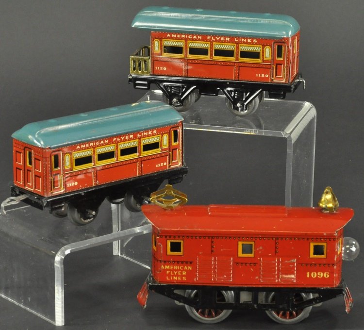 AMERICAN FLYER NO. 1096 PASSENGER SET (1 of 2)