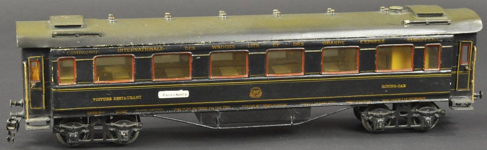 MARKLIN I GAUGE DINING CAR (1 of 2)