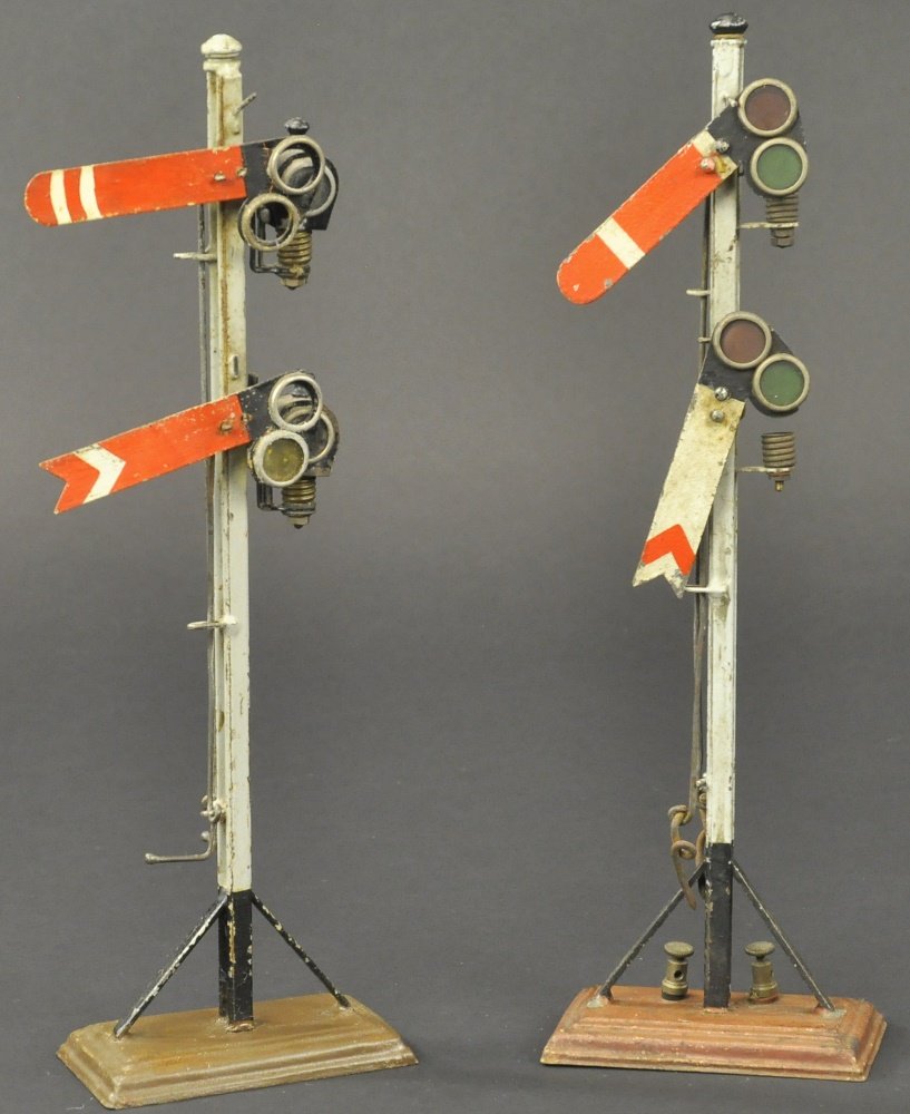 MARKLIN SIGNALS FOR US MARKET (1 of 2)