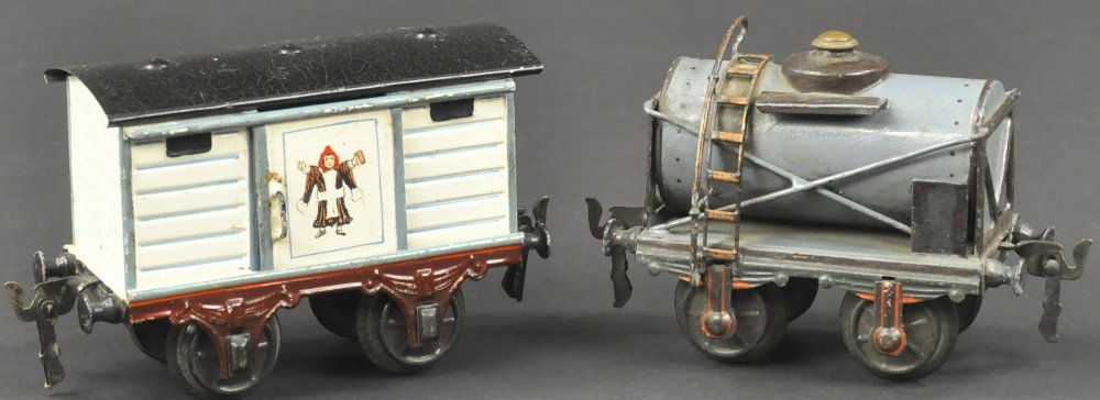 LOT OF TWO MARKLIN 1 GAUGE FREIGHT CARS (1 of 2)
