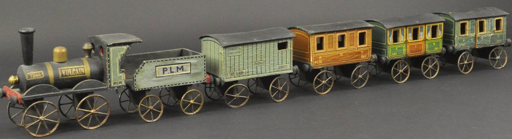 "VULCAIN" PAPER OVER WOOD FLOOR TRAIN SET (1 of 2)