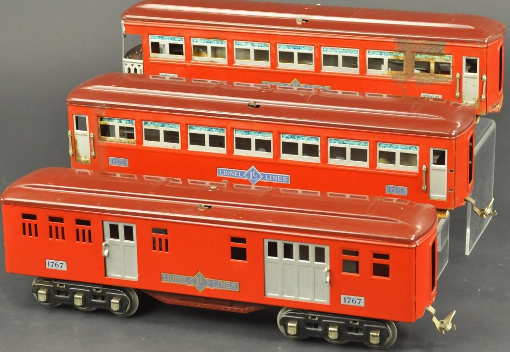 LIONEL MTH TRANSITIONAL PASSENGER CARS (1 of 2)