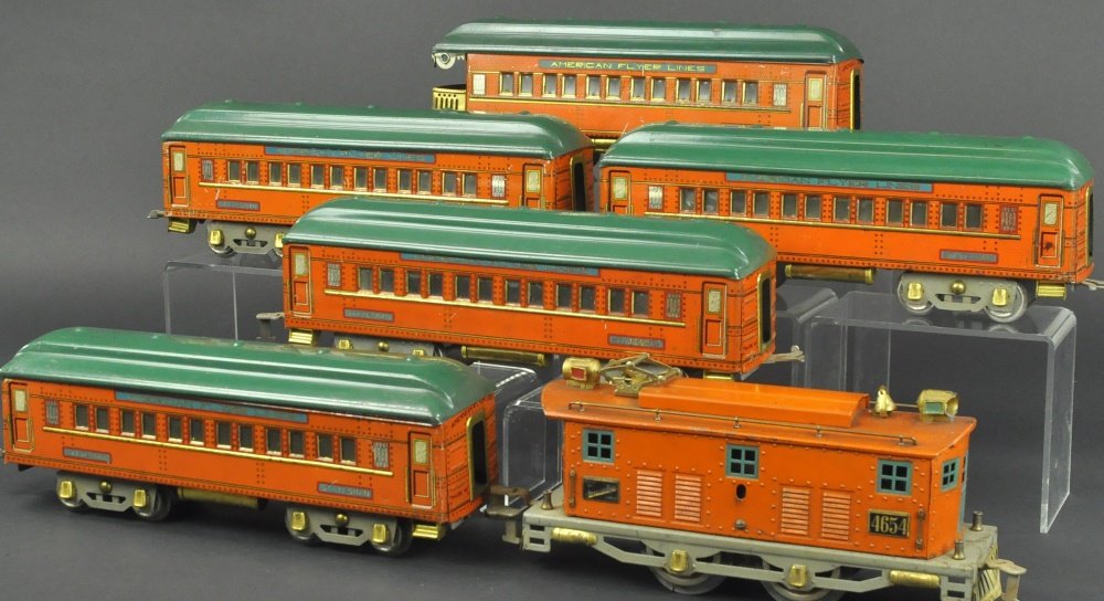 AMERICAN FLYER NO. 4654 AND STATESMAN CARS (1 of 2)