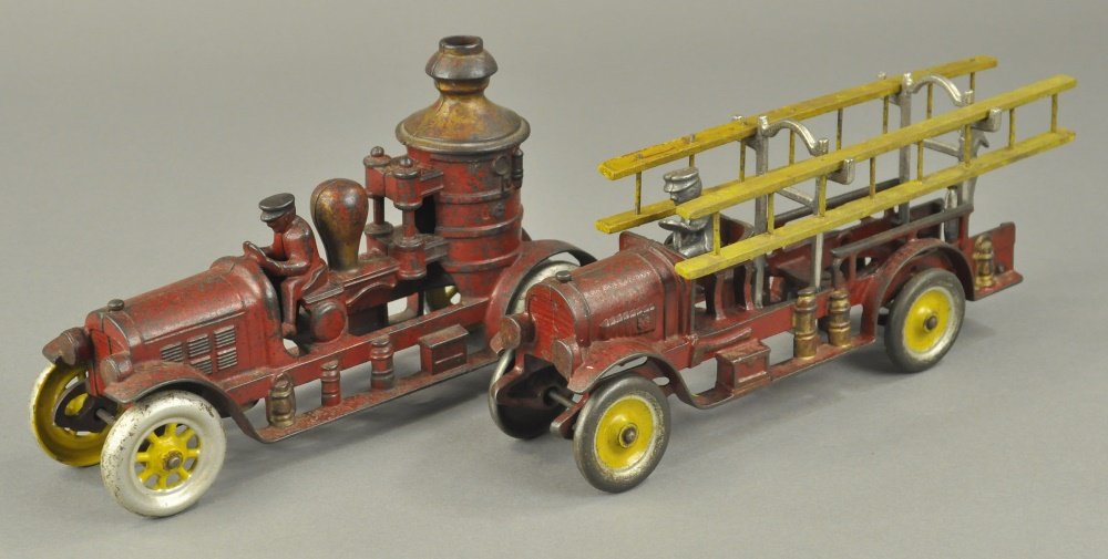 KENTON LADDER WAGON & FIRE PUMPER (1 of 2)