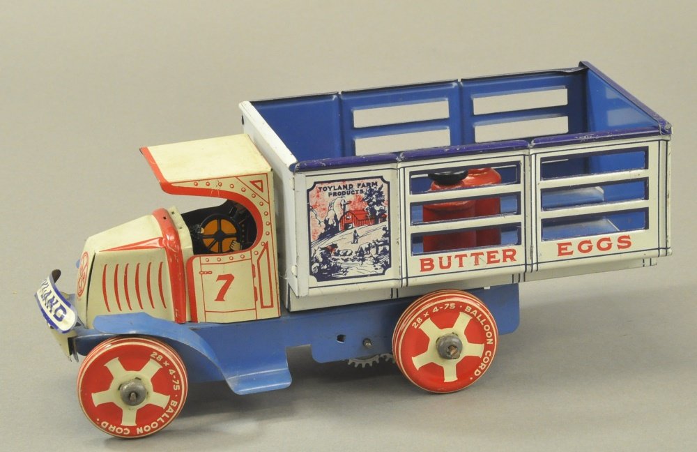MARX TOYLAND DAIRY MACK TRUCK (1 of 3)