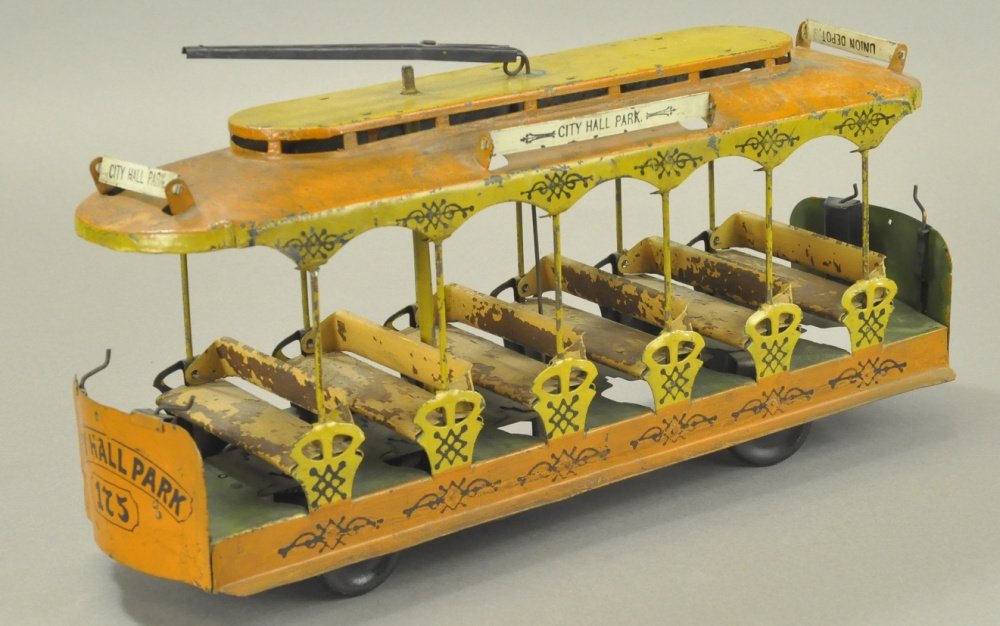 CONVERSE TROLLEY (1 of 2)