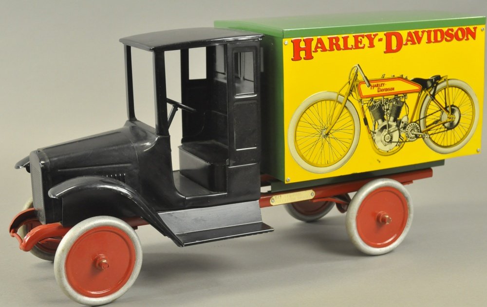 BUDDY 'L' CUSTOM TRUCK - LES PAUL CREATION (1 of 2)