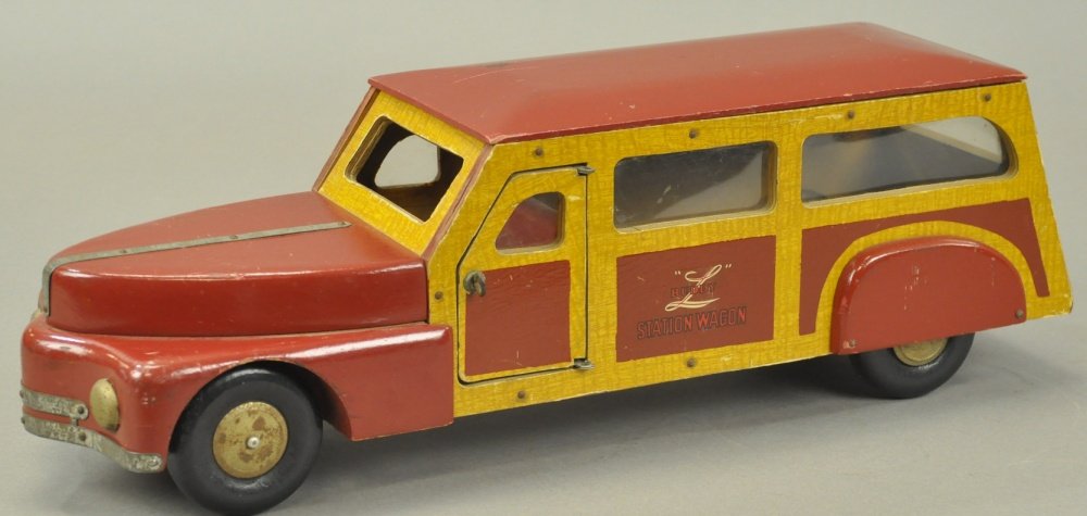 BUDDY 'L' WOODEN STATION WAGON (1 of 2)