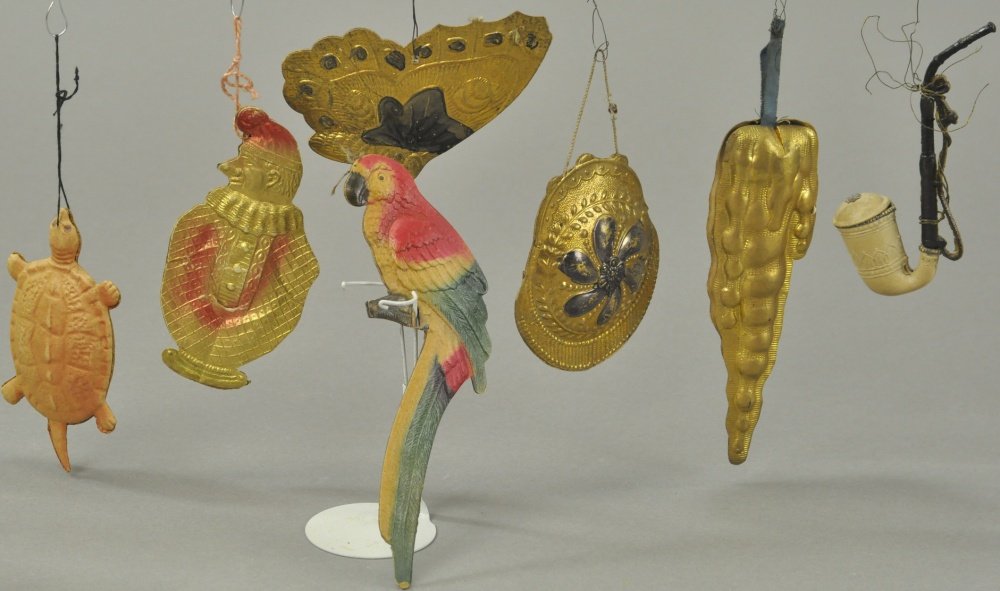 ASSORTMENT OF VARIOUS DRESDEN ORNAMENTS (1 of 2)