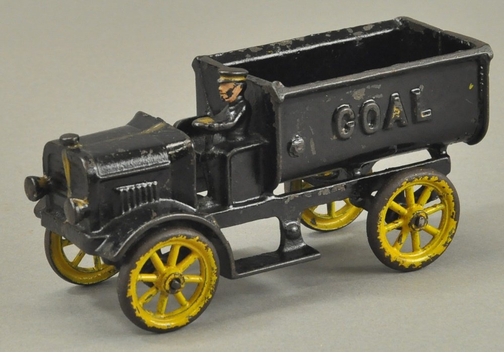 HUBLEY COAL TRUCK (1 of 2)