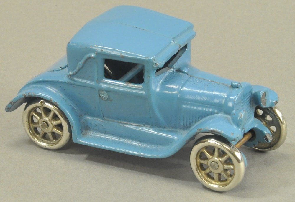 ARCADE COUPE WITH RUMBLE SEAT (1 of 2)