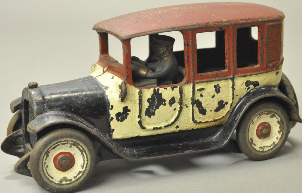 ARCADE RED TOP CAB (1 of 2)