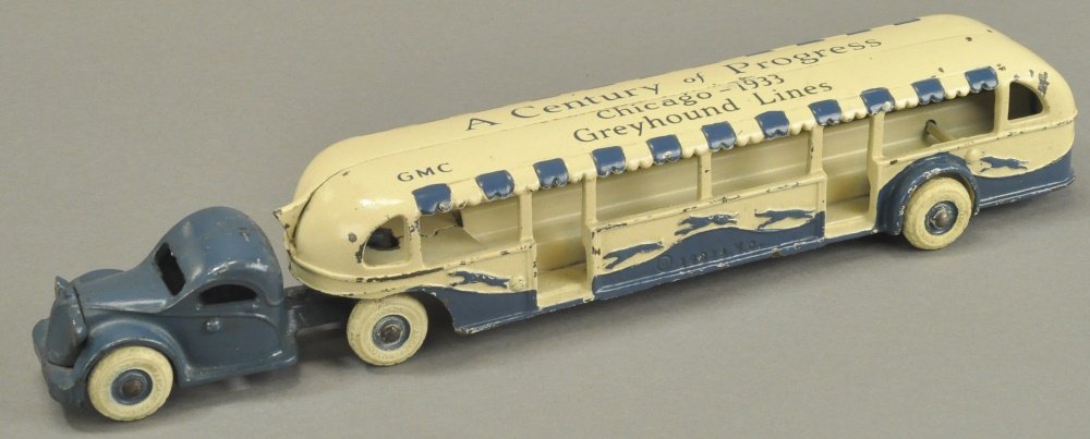 GMC 1933 CENTURY OF PROGRESS BUS (1 of 2)
