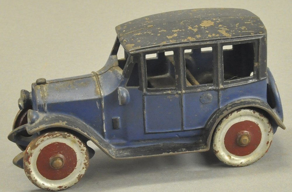 KENTON SEDAN (1 of 2)