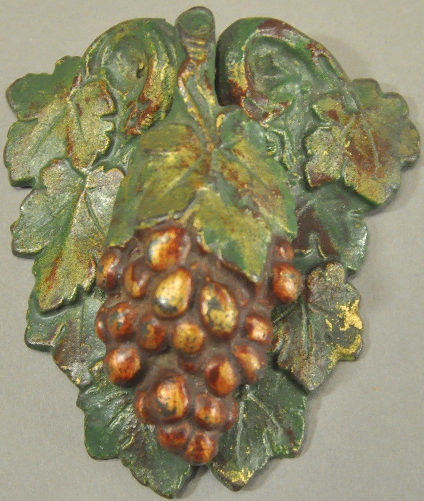 GRAPE CLUSTER DOOR KNOCKER (1 of 3)
