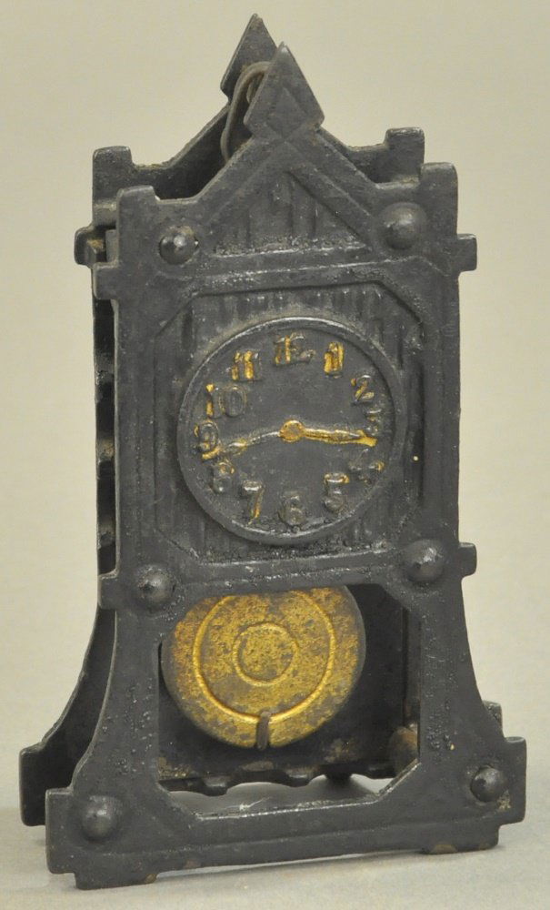 HALL CLOCK WITH PENDULUM STILL BANK (1 of 2)