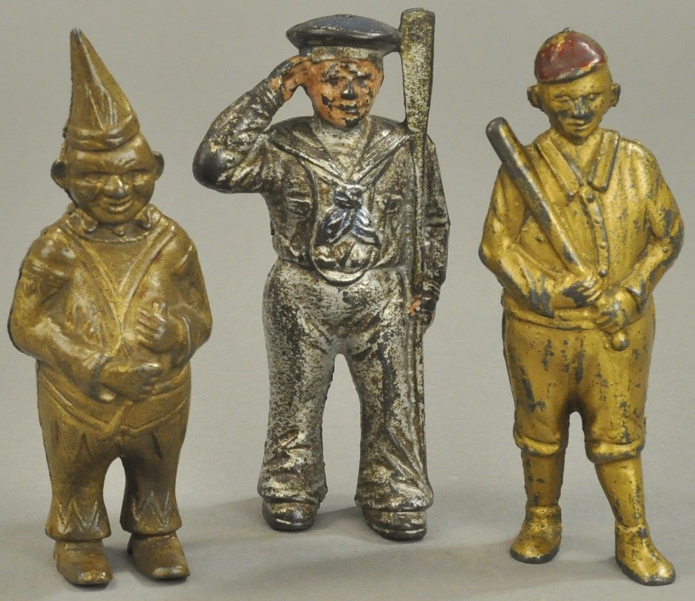 LOT OF THREE FIGURE PEOPLE STILL BANKS (1 of 2)