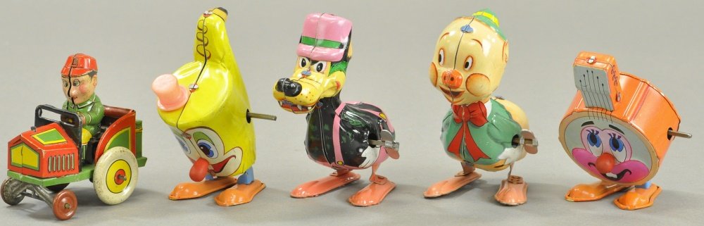 LOT OF FIVE CLOCKWORK COMIC TOYS (1 of 2)