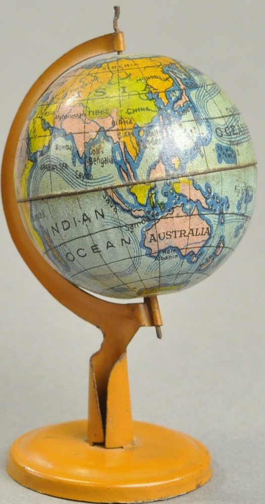 GLOBE PENNY TOY (1 of 2)