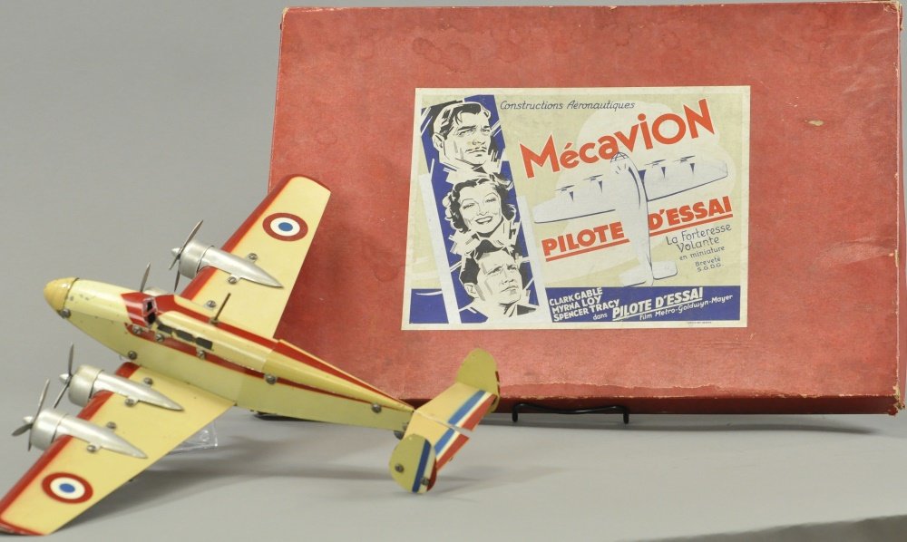 MÉCAVION FLYING FORTRESS WITH BOX (1 of 2)