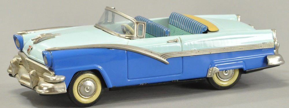 1956 FORD TWO DOOR CONVERTIBLE (1 of 3)