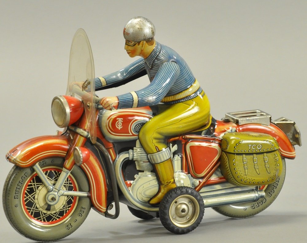 TIPPCO SOLO RIDER ON CYCLE (1 of 2)