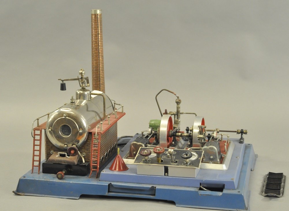 WILESCO DOUBLE FLYWHEEL ENGINE (1 of 2)