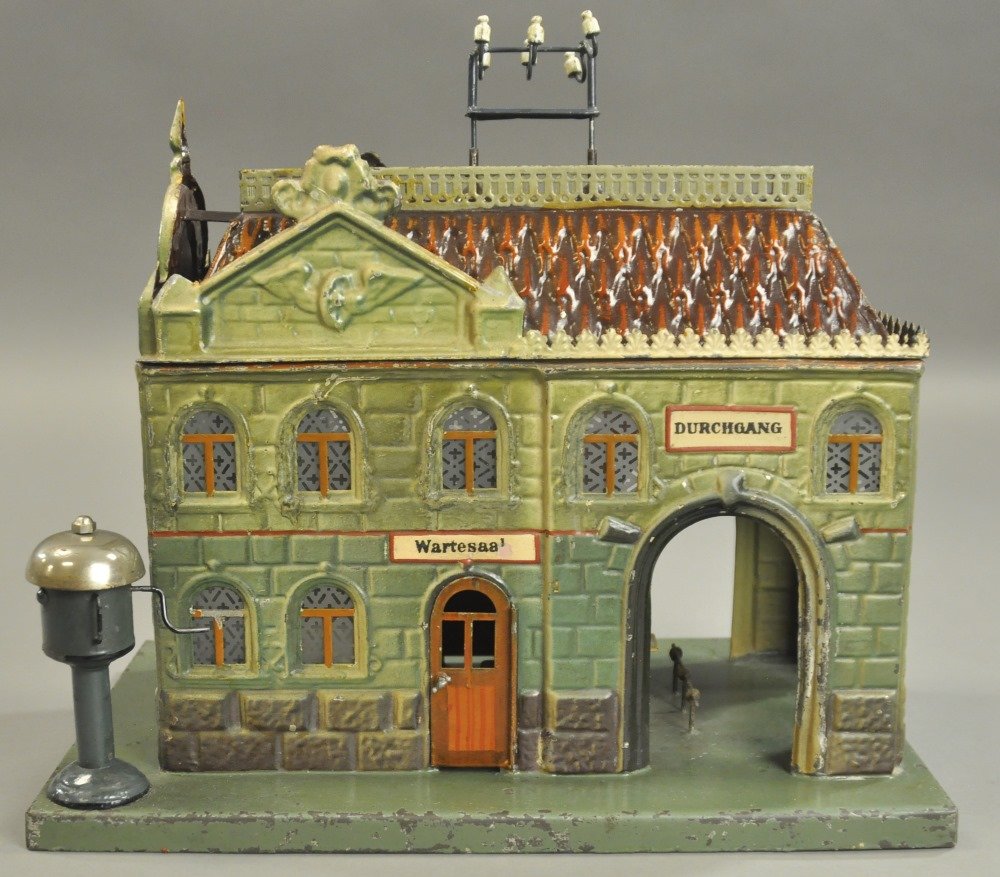 MARKLIN DURCHGANG STATION (1 of 3)